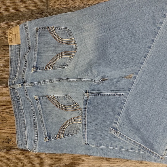 Hollister Jeans size 11R  30x32 light blue - Picture 3 of 5